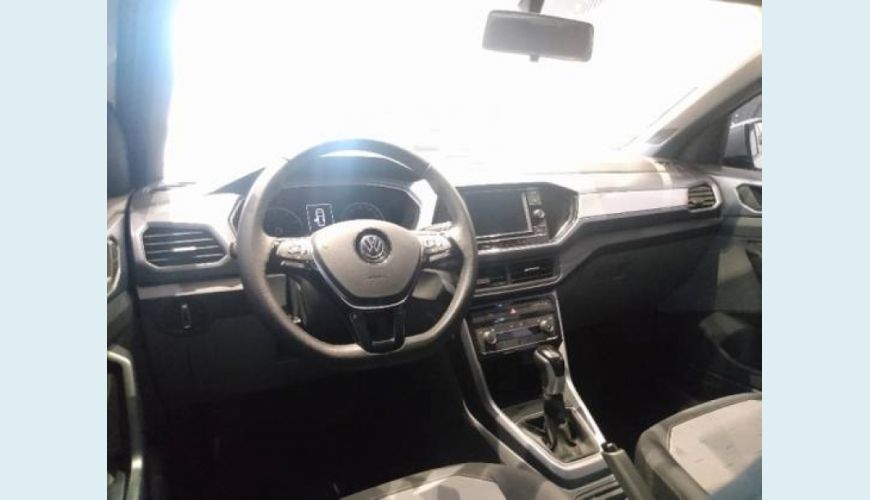 VOLKSWAGEN T-CROSS 1.0 200 TSI TOTAL FLEX COMFORTLINE AUT. - PRATA - 2020 Foto 5 (Grande)