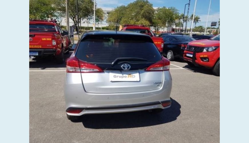 TOYOTA YARIS 1.5 16V FLEX XL PLUS CONNECT MULTIDRIVE - PRATA - 2022 Foto 5 (Grande)