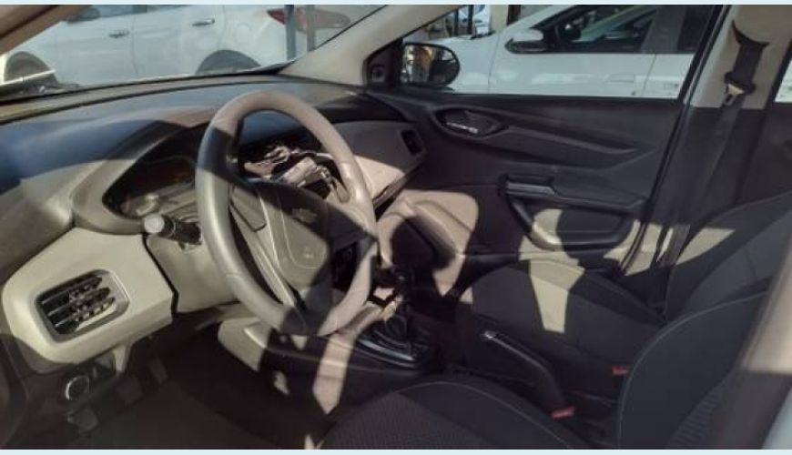 CHEVROLET ONIX 1.0 MPFI JOY 8V FLEX 4P - BRANCO - 2018 Foto 5 (Grande)