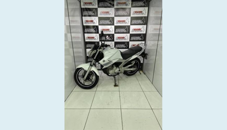 YAMAHA YS 250 FAZER STREET - BRANCO - 2014 Foto 5 (Grande)