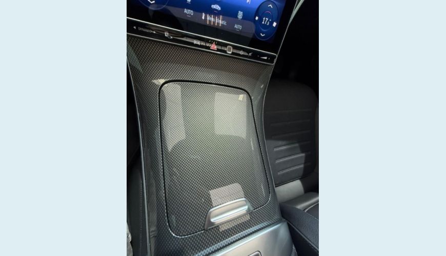 MERCEDES-BENZ MERCEDES-BENZ C 300 AMG LINE 2.0 EQ BOOST HIBRIDO ELETRICO/GASOLINA AUT. 5P - PRETO - 2025 Foto 5 (Grande)