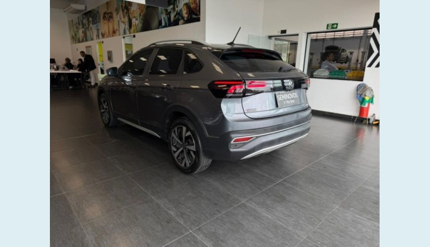 VOLKSWAGEN NIVUS 1.0 200 TSI TOTAL FLEX HIGHLINE AUT. - PRATA - 2023 Foto 5 (Grande)