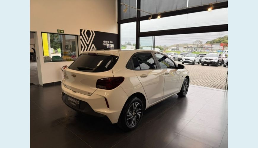 CHEVROLET ONIX 1.0 FLEX LT MANUAL - BRANCO - 2024 Foto 5 (Grande)
