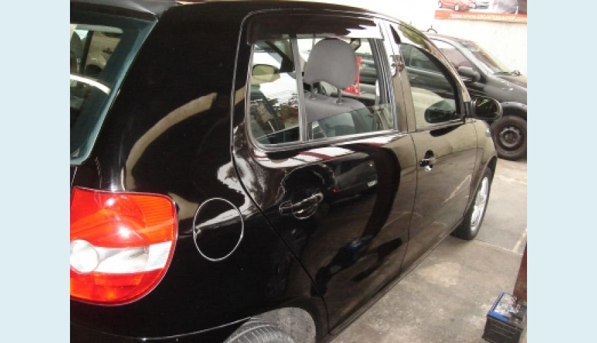 VOLKSWAGEN FOX 1.6 MI TOTAL FLEX 8V 5P - PRETO - 2005 Foto 5 (Grande)