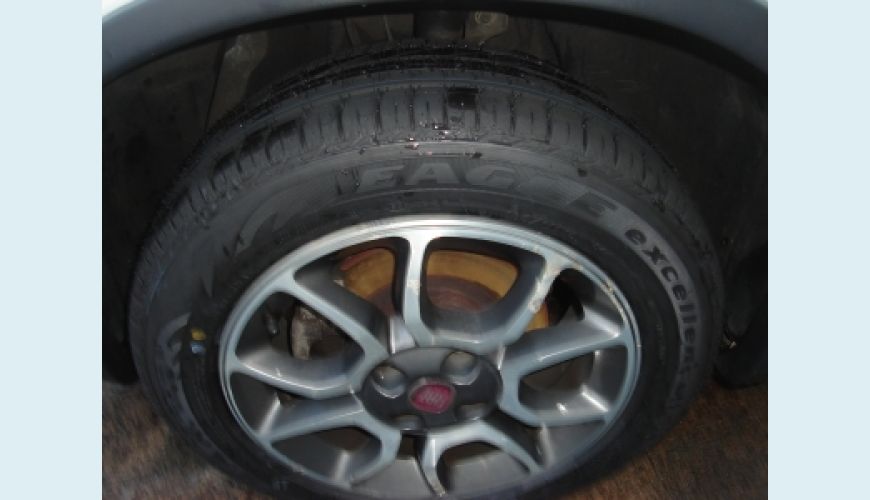 FIAT UNO SPORTING 1.4 EVO FIRE FLEX 8V 4P - BRANCO - 2013 Foto 5 (Grande)
