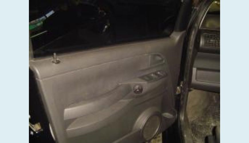 VOLKSWAGEN FOX 1.0 MI PLUS 8V FLEX 4P - PRETO - 2008 Foto 6 (Grande)