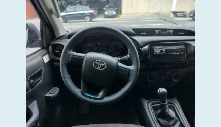 TOYOTA HILUX 2.8 NARROW 4X4 CD 16V DIESEL 4P - PRATA - 2018 Foto 6 (Grande)