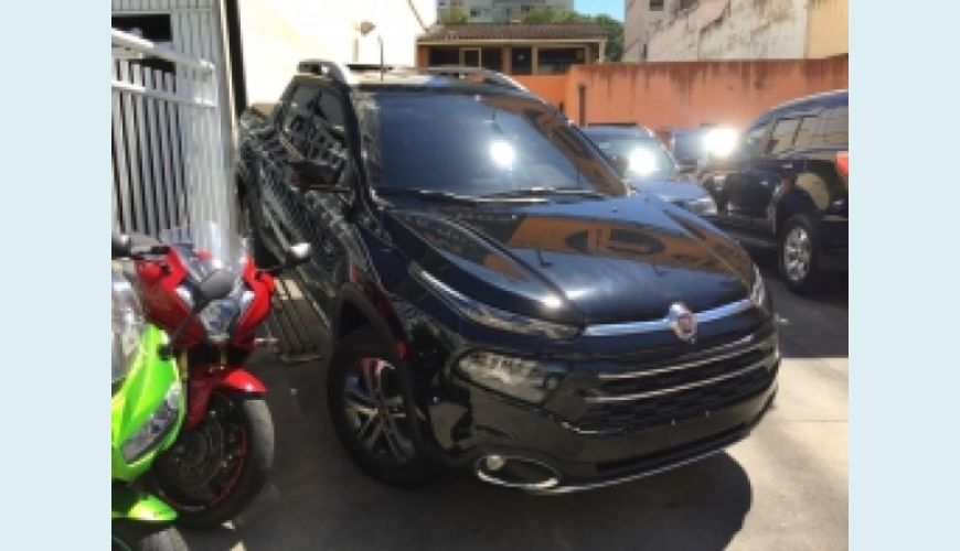 FIAT TORO 2.0 16V TURBO DIESEL VOLCANO 4WD AUT. - PRETO - 2017 Foto 6 (Grande)