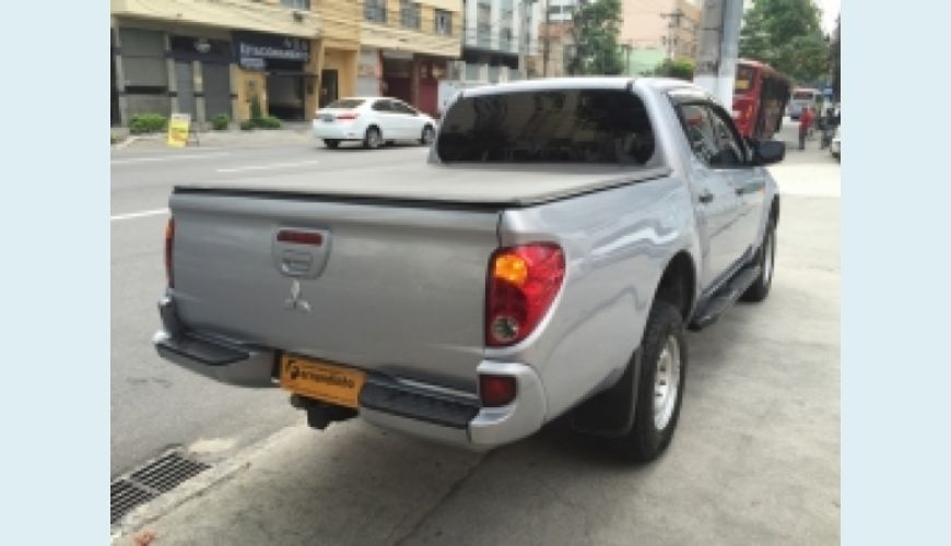 MITSUBISHI L200 TRITON 3.2 GLS 4X4 CD 16V TURBO INTERCOLER DIESEL 4P - PRATA - 2012 Foto 6 (Grande)