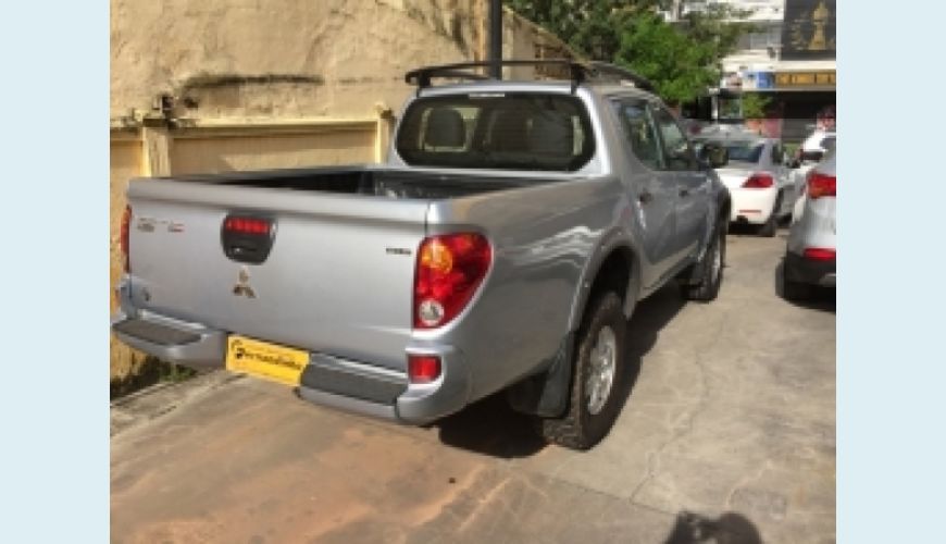 MITSUBISHI L200 TRITON 3.2 GLS 4X4 CD 16V TURBO INTERCOLER DIESEL 4P - PRATA - 2016 Foto 6 (Grande)