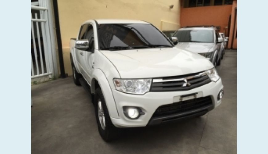 MITSUBISHI L200 TRITON 3.2 HPE 4X4 CD 16V TURBO INTERCOOLER DIESEL 4P AUT. - BRANCO - 2014 Foto 6 (Grande)
