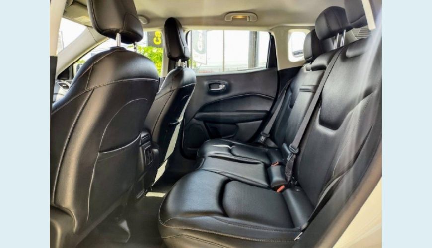 JEEP COMPASS 2.0 16V DIESEL LONGITUDE 4X4 AUT. - BRANCO - 2018 Foto 6 (Grande)