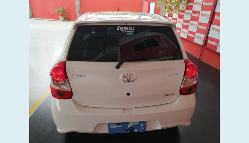TOYOTA ETIOS 1.5 XS 16V FLEX 4P AUT. - BRANCO - 2018 Foto 6 (Grande)