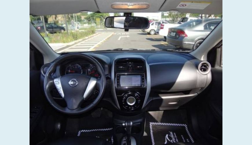 NISSAN VERSA 1.6 16V FLEXSTART SL 4P XTRONIC - PRATA - 2018 Foto 6 (Grande)