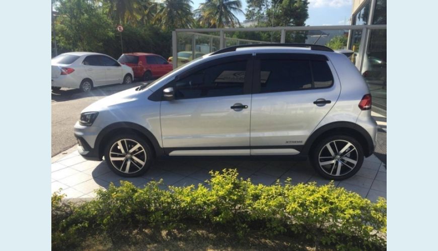 VOLKSWAGEN FOX 1.6 MSI TOTAL FLEX XTREME 4P - PRATA - 2018 Foto 6 (Grande)