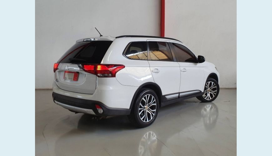 MITSUBISHI OUTLANDER 2.0 16V 4P AUT. - BRANCO - 2016 Foto 6 (Grande)