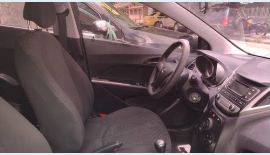 HYUNDAI HB 20 1.0 COMFORT PLUS 12V FLEX 4P - PRETO - 2018 Foto 6 (Grande)