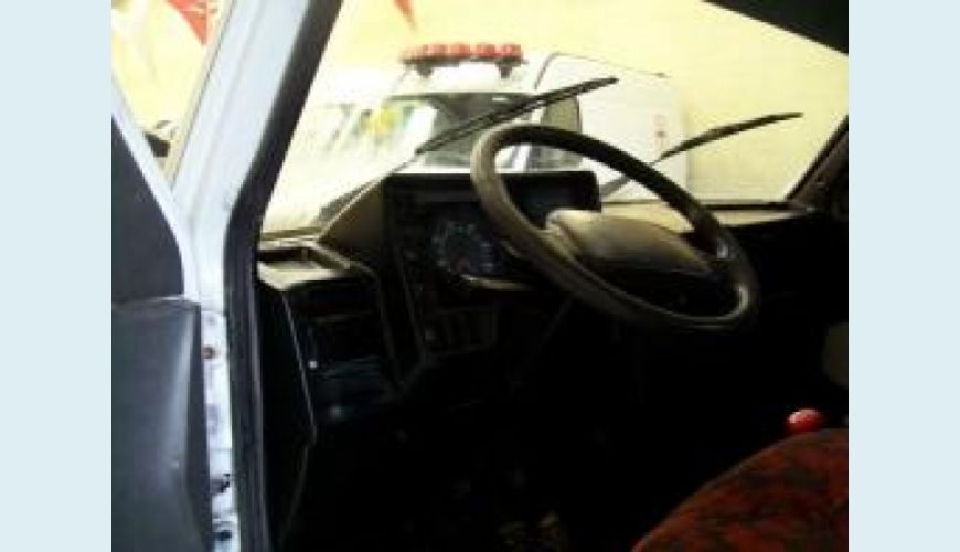 IVECO DAILY 35.10 CHASSI CABINE DIESEL - BRANCO - 2000 Foto 6 (Grande)