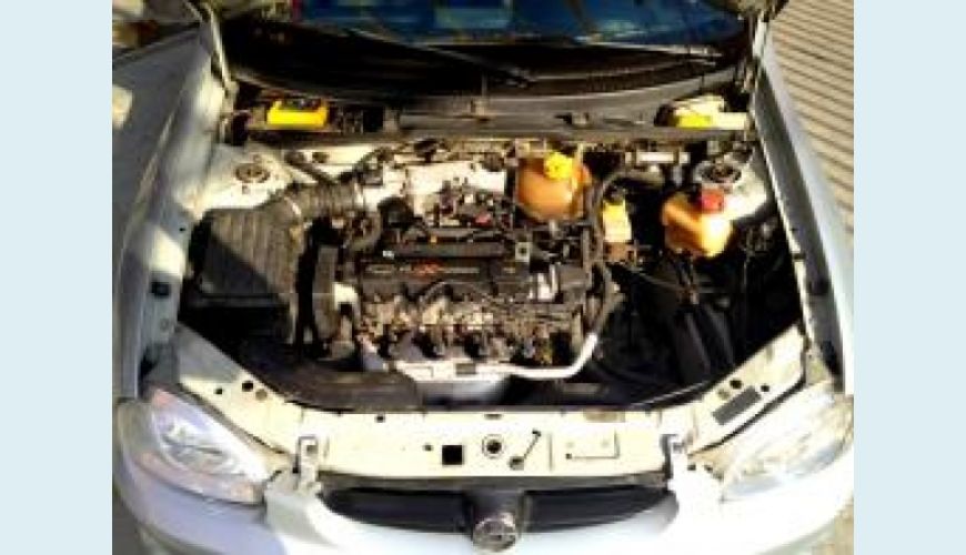 CHEVROLET CLASSIC 1.0 MPFI LIFE 8V FLEX 4P - PRATA - 2006 Foto 6 (Grande)