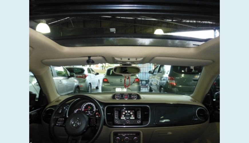 VOLKSWAGEN FUSCA 2.0 TSI 16V 2P AUT. - BRANCO - 2013 Foto 6 (Grande)