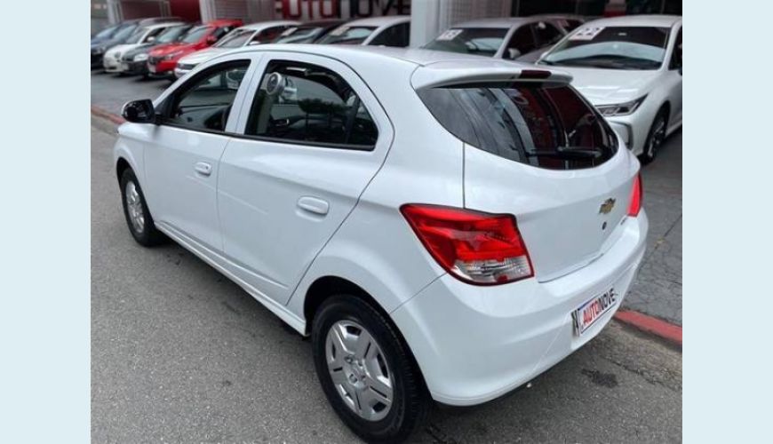 CHEVROLET ONIX 1.0 MPFI LT 8V FLEX 4P - BRANCO - 2014 Foto 6 (Grande)