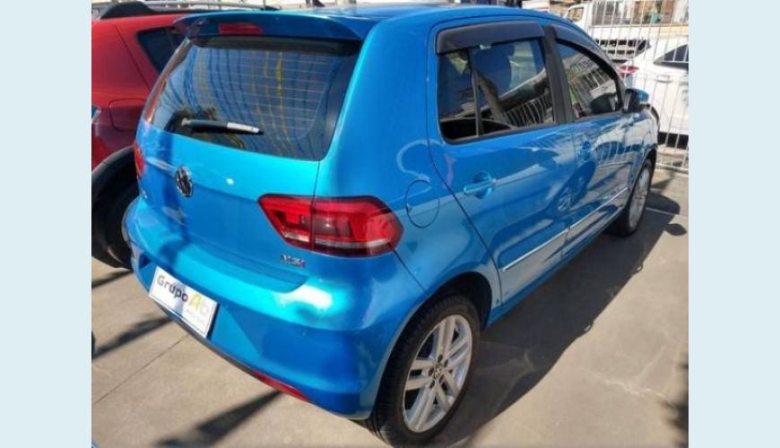 VOLKSWAGEN FOX 1.6 MSI HIGHLINE 16V FLEX 4P - AZUL - 2015 Foto 6 (Grande)