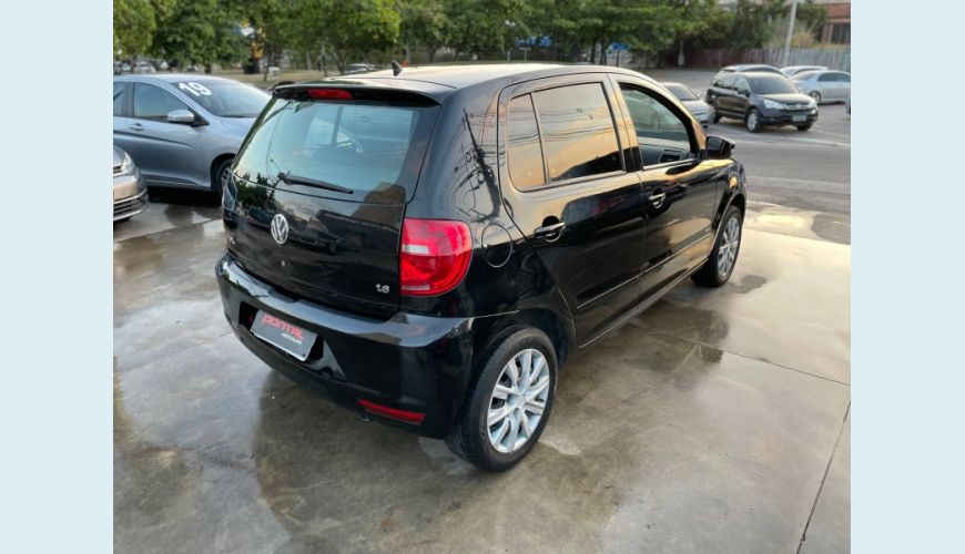VOLKSWAGEN FOX 1.6 MI 8V FLEX 4P - PRETO - 2012 Foto 6 (Grande)