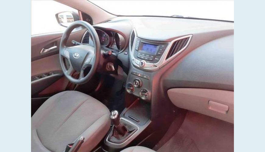 HYUNDAI HB 20S 1.0 COMFORT PLUS 12V FLEX 4P - PRETO - 2014 Foto 6 (Grande)