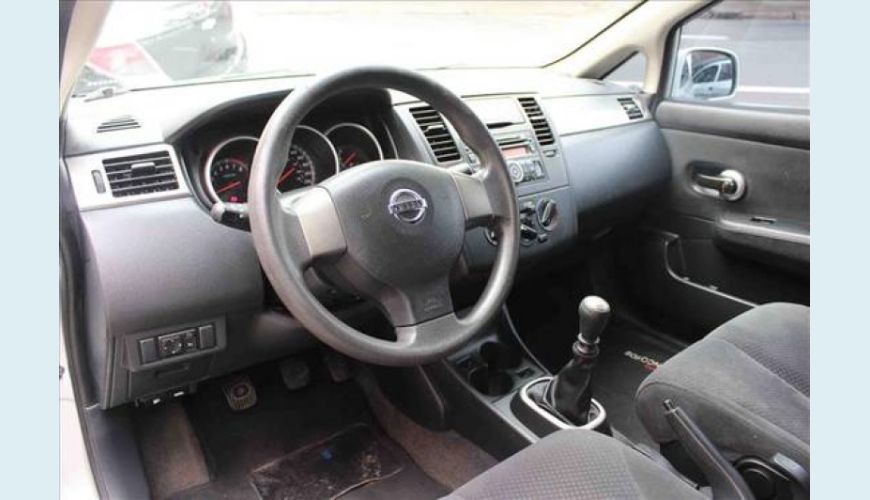 NISSAN TIIDA 1.8 SEDAN 16V FLEX 4P - PRATA - 2012 Foto 6 (Grande)