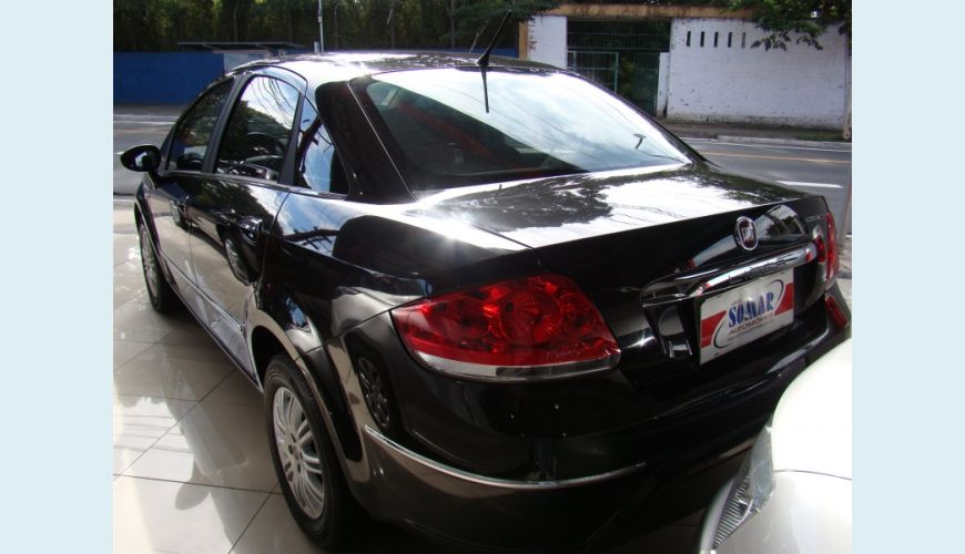 FIAT LINEA 1.8 ESSENCE 16V FLEX 4P AUT. - PRETO - 2015 Foto 6 (Grande)