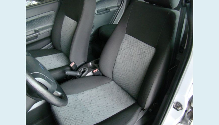 FORD FIESTA 1.6 ROCAM SE 8V FLEX 4P - PRATA - 2014 Foto 6 (Grande)