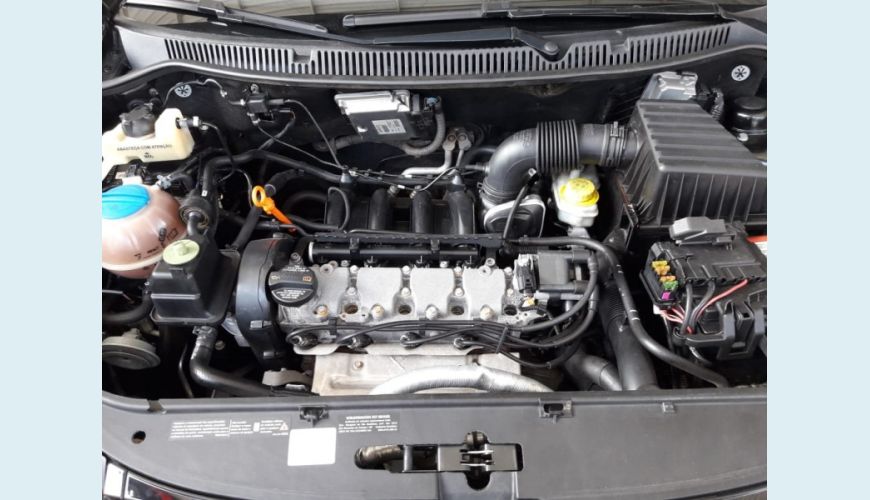 VOLKSWAGEN POLO SEDAN 1.6 MI 8V FLEX 4P AUT. - PRETO - 2012 Foto 6 (Grande)