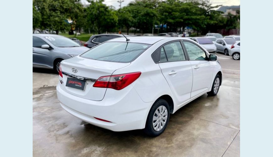 HYUNDAI HB 20S 1.6 COMFORT PLUS 16V FLEX 4P AUT. - BRANCO - 2015 Foto 6 (Grande)