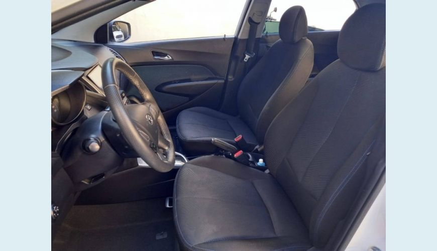 HYUNDAI HB 20X 1.6 16V STYLE FLEX 4P AUT. - BRANCO - 2015 Foto 6 (Grande)