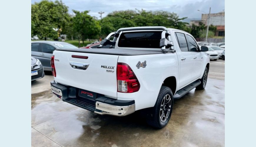TOYOTA HILUX 2.8 D-4D TURBO DIESEL CD SRV 4X4 AUT. - BRANCO - 2021 Foto 6 (Grande)