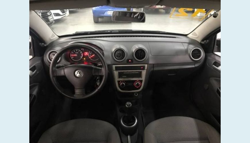 VOLKSWAGEN VOYAGE 1.0 MI 8V FLEX 4P - PRETO - 2012 Foto 6 (Grande)