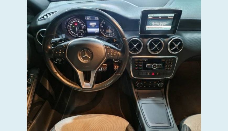 MERCEDES-BENZ A 200 1.6 TURBO 16V FLEX 4P AUT. - PRETO - 2015 Foto 6 (Grande)