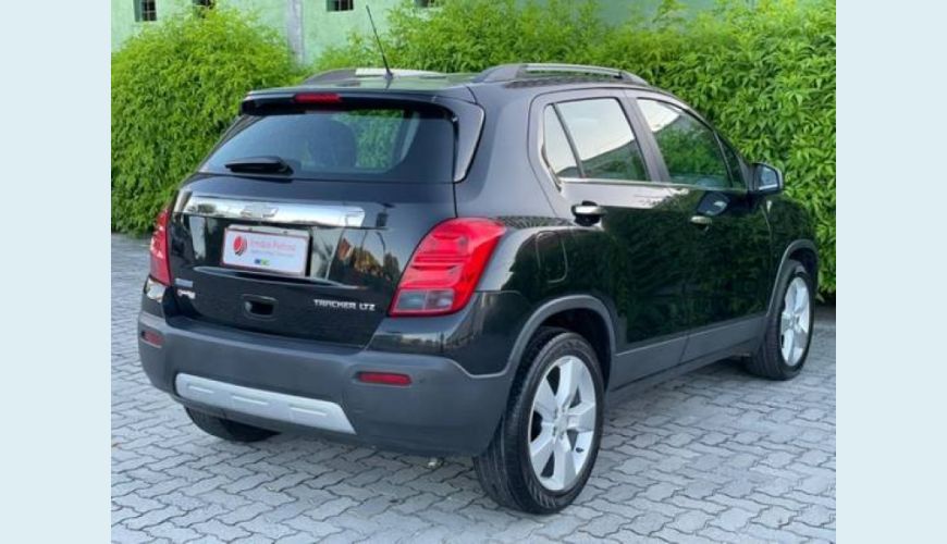 CHEVROLET TRACKER 1.8 MPFI LTZ 4X2 16V FLEX 4P AUT. - PRETO - 2014 Foto 6 (Grande)