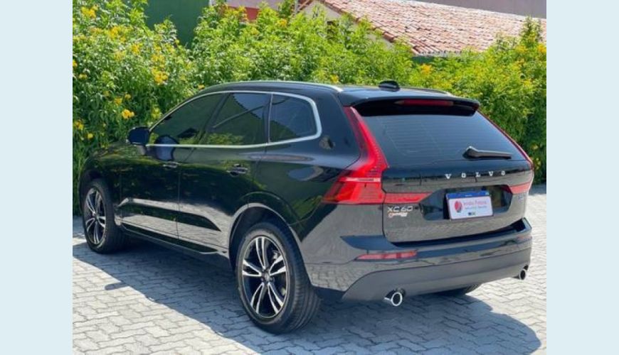 VOLVO XC60 2.0 T5 MOMENTUM AWD GEARTRONIC - PRETO - 2018 Foto 6 (Grande)