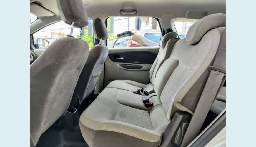 CHEVROLET SPIN 1.8 LTZ 8V FLEX 4P AUT. - PRATA - 2015 Foto 6 (Grande)