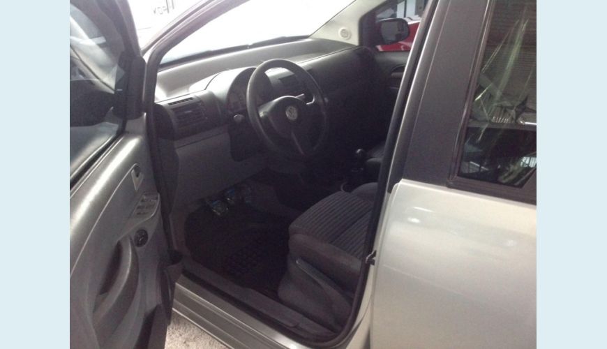 VOLKSWAGEN SPACEFOX 1.6 MI COMFORTLINE 8V FLEX 4P - PRATA - 2007 Foto 6 (Grande)