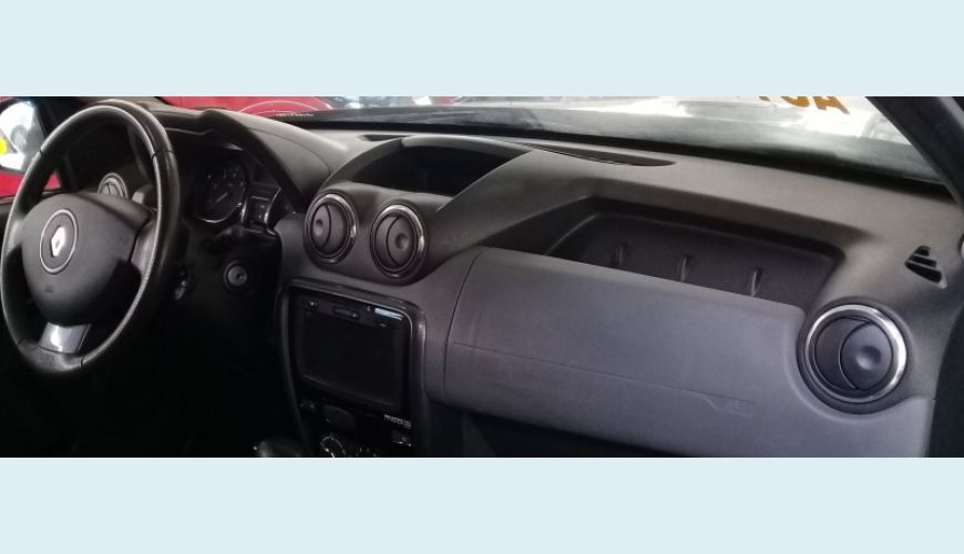 RENAULT DUSTER 2.0 TECH ROAD II 4X2 16V FLEX 4P AUT. - VERDE - 2015 Foto 6 (Grande)