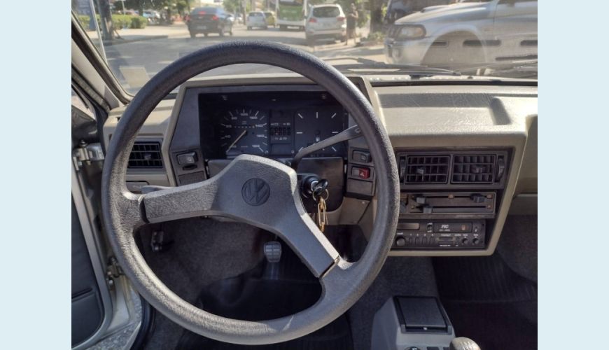 VOLKSWAGEN GOL 1.0 8V 2P - PRATA - 1996 Foto 6 (Grande)