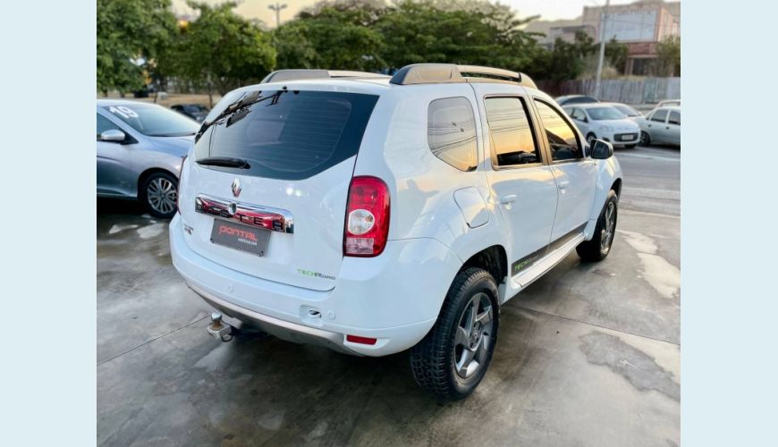 RENAULT DUSTER 1.6 TECH ROAD 4X2 16V FLEX 4P - BRANCO - 2013 Foto 6 (Grande)