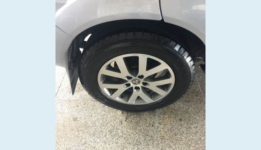MITSUBISHI PAJERO TR4 2.0 4X4 16V 140CV FLEX 4P AUT. - PRATA - 2014 Foto 6 (Grande)