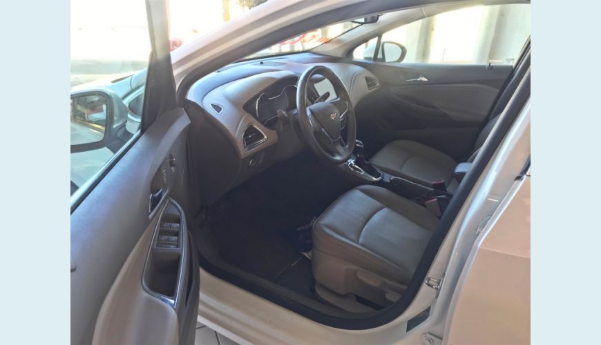 CHEVROLET CRUZE 1.4 TURBO LTZ 16V FLEX 4P AUT. - BRANCO - 2017 Foto 6 (Grande)