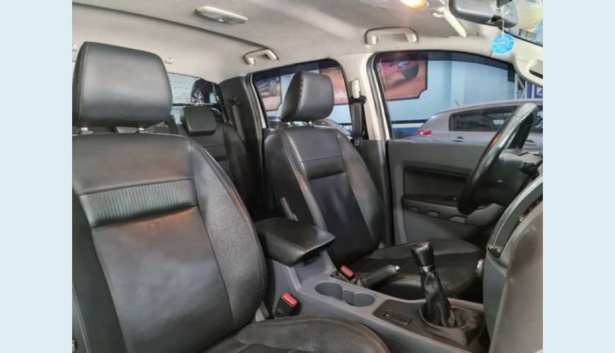 FORD RANGER 2.5 XLT 4X2 CD 16V FLEX 4P - BRANCO - 2018 Foto 6 (Grande)