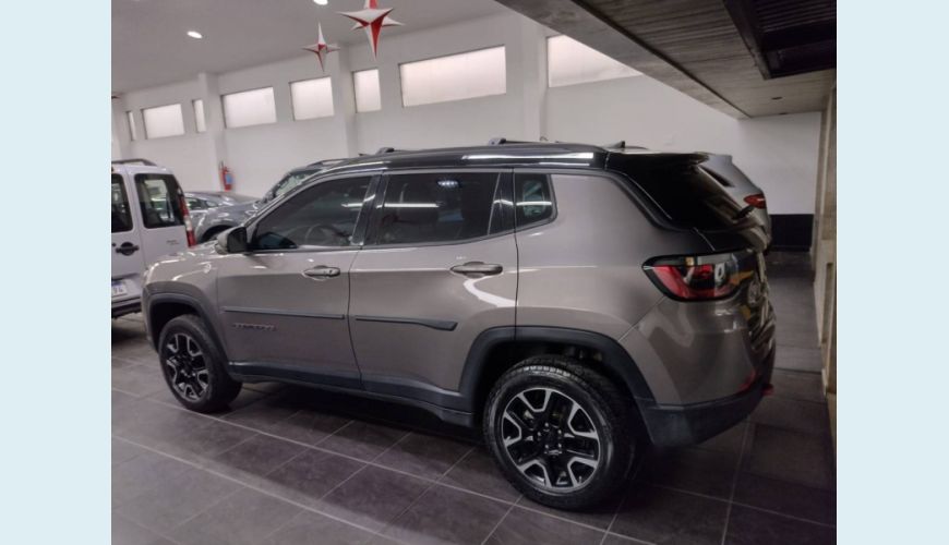 JEEP COMPASS 2.0 16V DIESEL TRAILHAWK 4X4 AUT. - CINZA - 2020 Foto 6 (Grande)