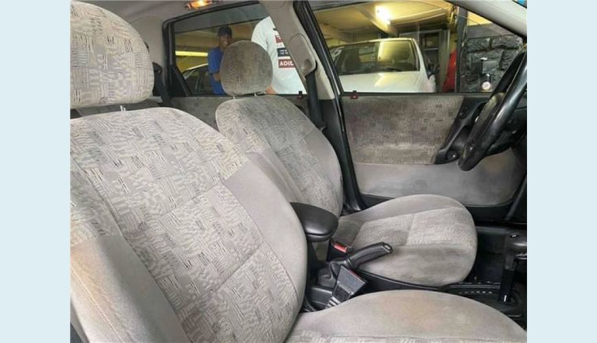 CHEVROLET VECTRA 2.2 MPFI CD 16V 4P AUT. - PRATA - 2003 Foto 6 (Grande)