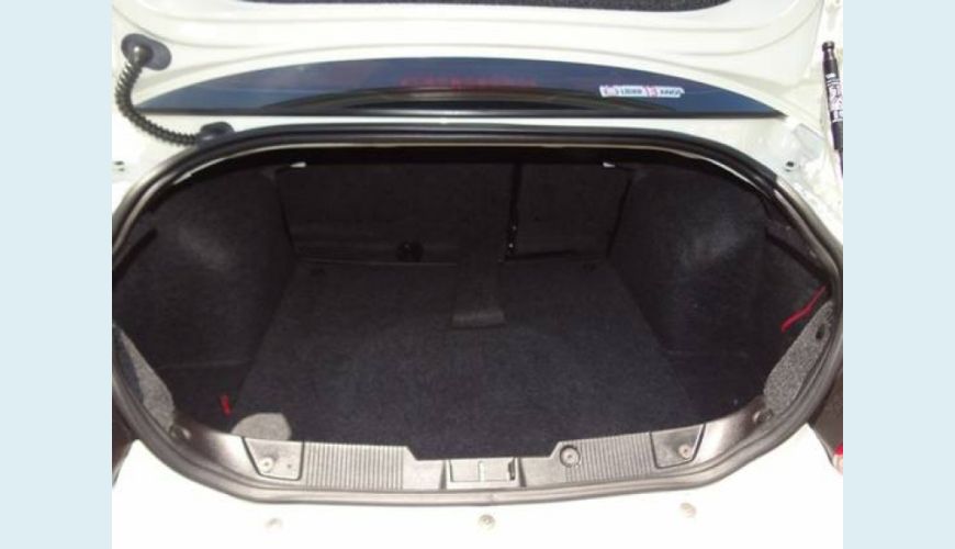 FIAT LINEA 1.8 ESSENCE 16V FLEX 4P AUT. - BRANCO - 2016 Foto 6 (Grande)